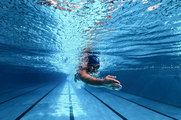 Man Swims in Pool | Fitt Principle